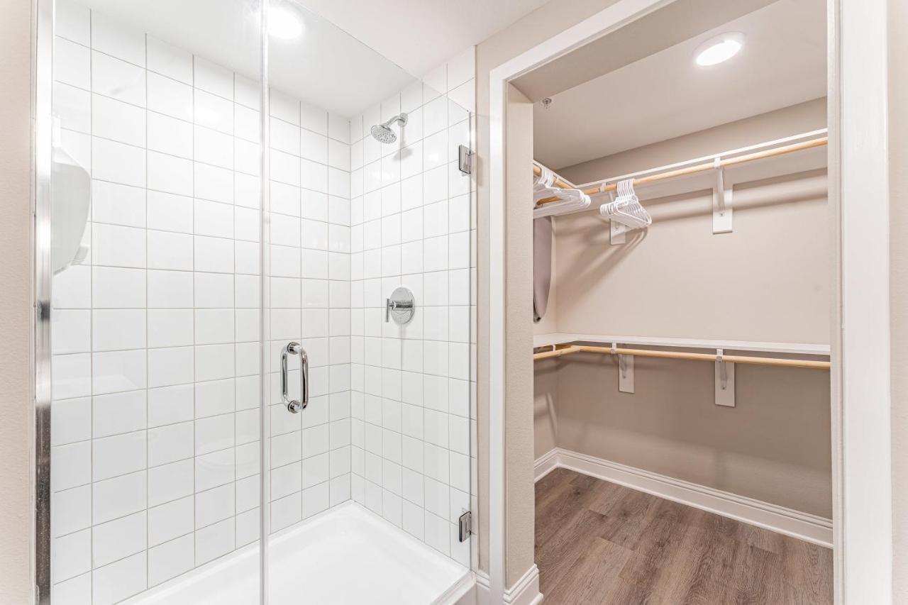 오스틴 Upscale Modern Apts - Free Parking, Fast Wifi, Courtyard 아파트 외부 사진