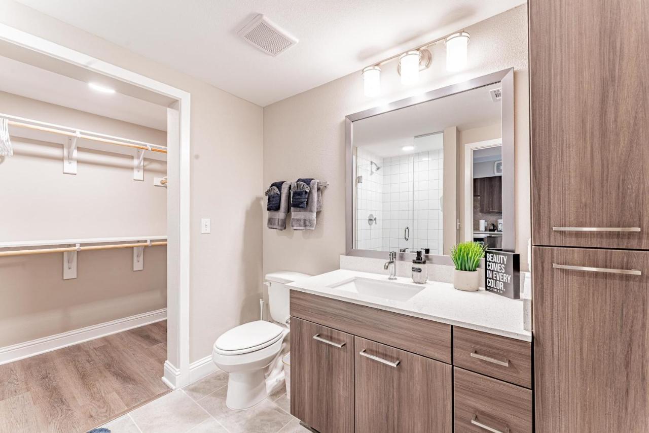 오스틴 Upscale Modern Apts - Free Parking, Fast Wifi, Courtyard 아파트 외부 사진