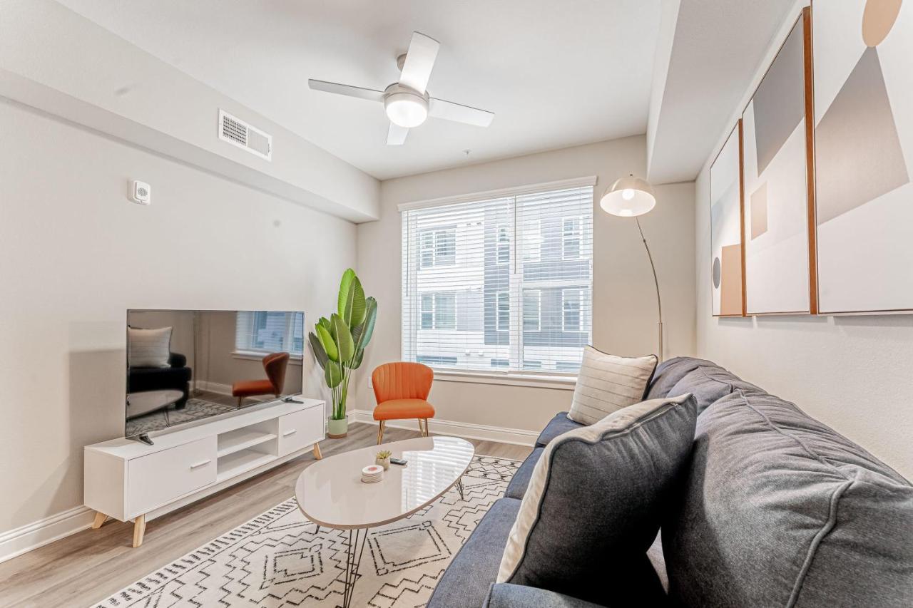오스틴 Upscale Modern Apts - Free Parking, Fast Wifi, Courtyard 아파트 외부 사진