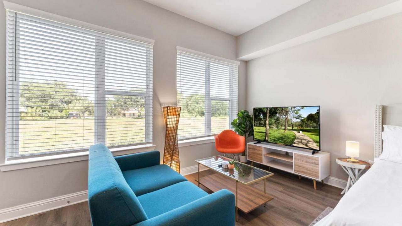 오스틴 Upscale Modern Apts - Free Parking, Fast Wifi, Courtyard 아파트 외부 사진