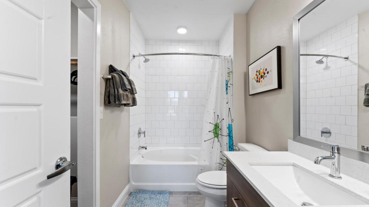 오스틴 Upscale Modern Apts - Free Parking, Fast Wifi, Courtyard 아파트 외부 사진