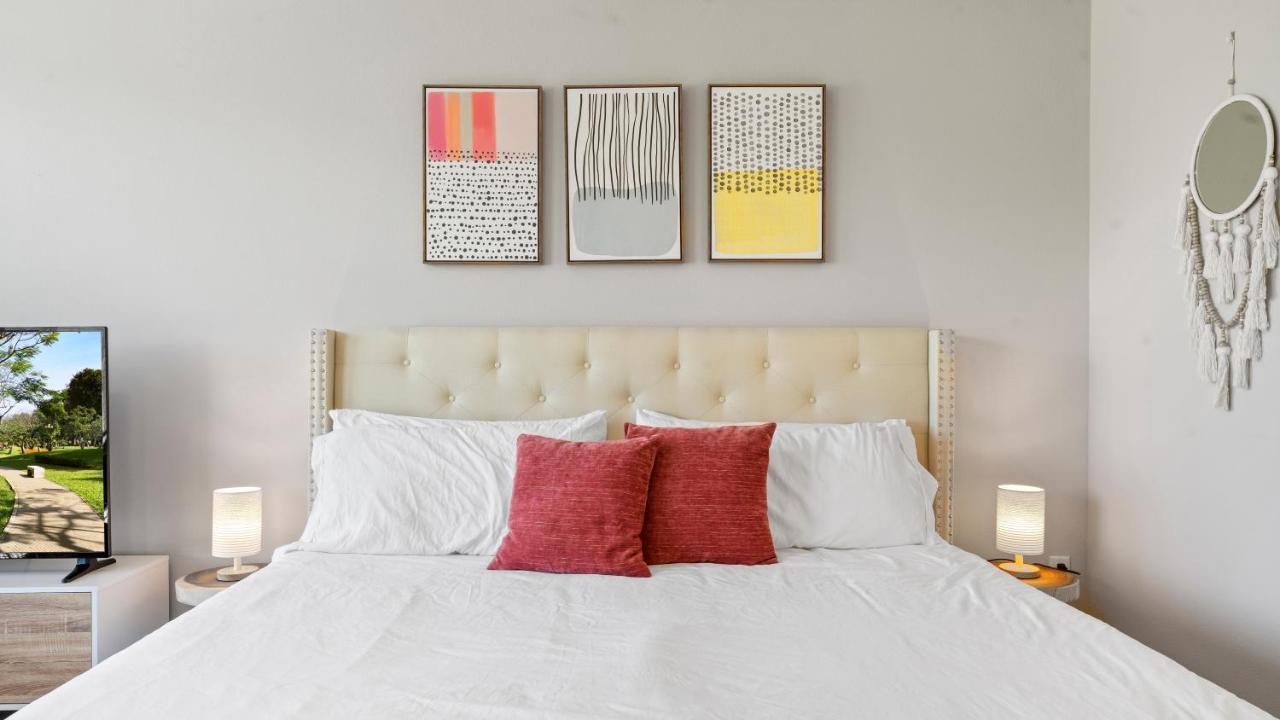 오스틴 Upscale Modern Apts - Free Parking, Fast Wifi, Courtyard 아파트 외부 사진